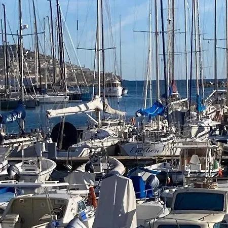 Casa Rossella Апартаменти *