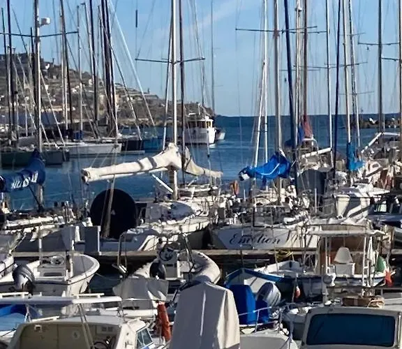 Casa Rossella Apartment *